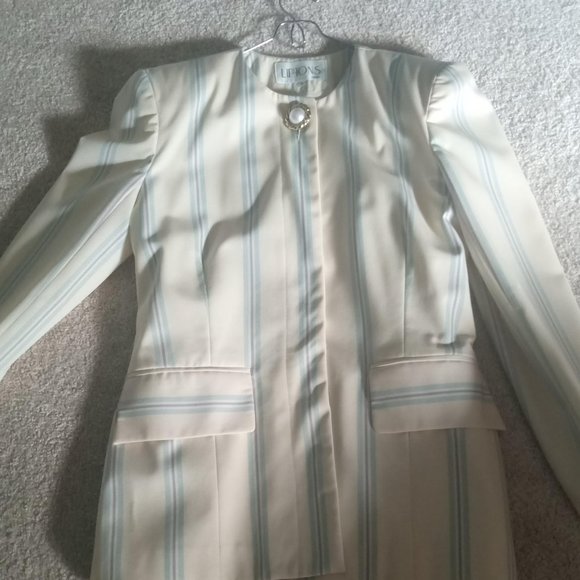 Vintage Liptons 100% wool suit 8 - Picture 1 of 6